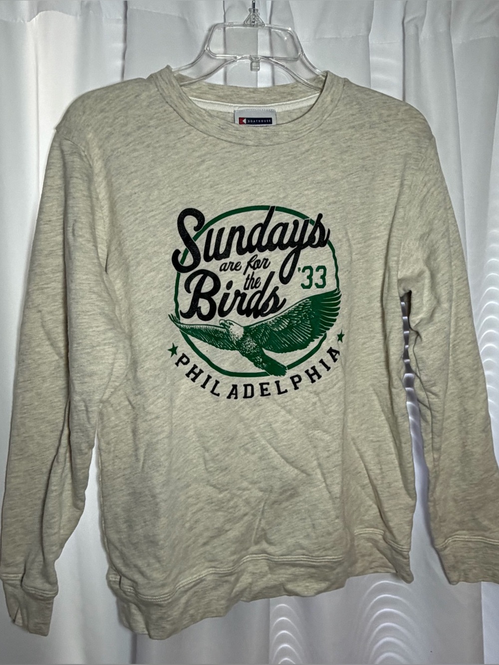 BOATHOUSE “Sundays Are For The Birds”Phila Eagles Light Grey Sweatshirt size M